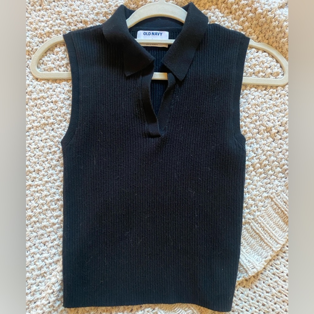 Black Old Navy Collared Tank
